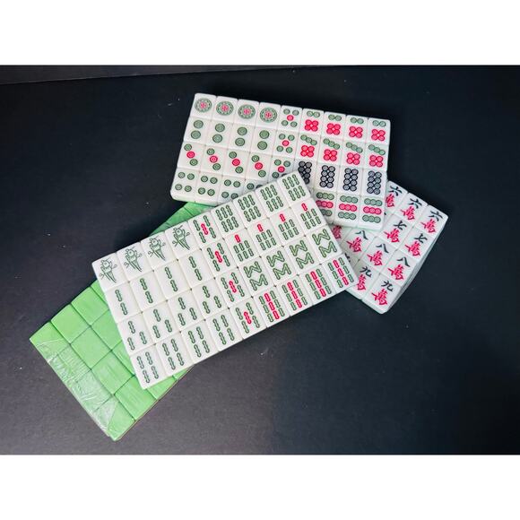 Set Of 144~Mahjong Tiles~Green Backs~Play, Crafts Jewelry Travel 7/8" NEW - Picture 1 of 4